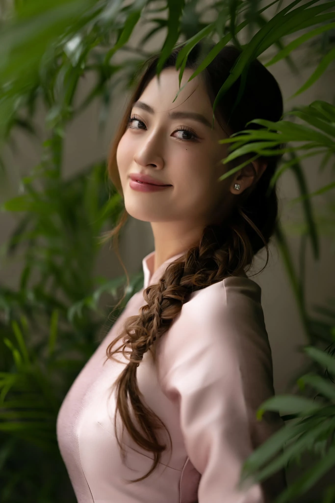 Lương thùy linh 8